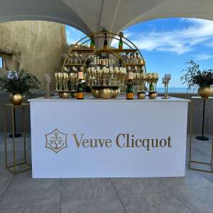 Bancone Veuve Cliquot 200X75X90h BAN05